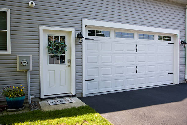 24/7 Emergency Garage Door Panel Replacement experts in Carthage, TX